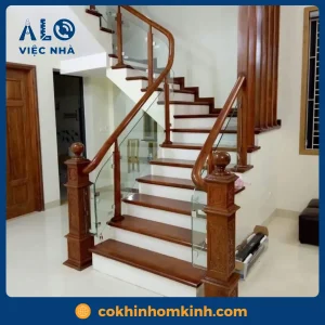 Cầu thang gỗ kính CTGK3 mẫu 2