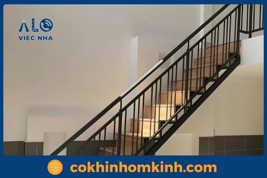 Giới thiệu dịch vụ thi công cầu thang sắt gác lửng