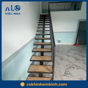 Cầu thang sắt gác lửng CTSGL1 mẫu 2