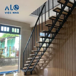Cầu thang sắt gác lửng CTSGL3 mẫu 1