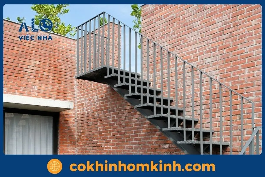 Cấu tạo cầu thang sắt ngoài trời