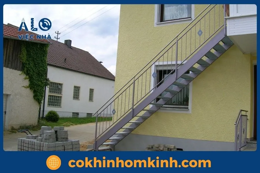 Lợi ích khi sử dụng cầu thang sắt ngoài trời