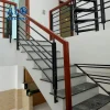 Cầu thang sắt tay vịn gỗ CTSTVG1 mẫu 1