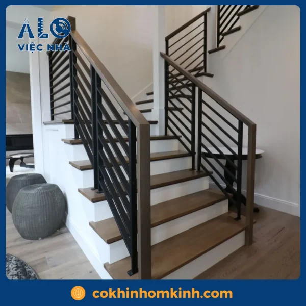 Cầu thang sắt tay vịn gỗ CTSTVG3 mẫu 3