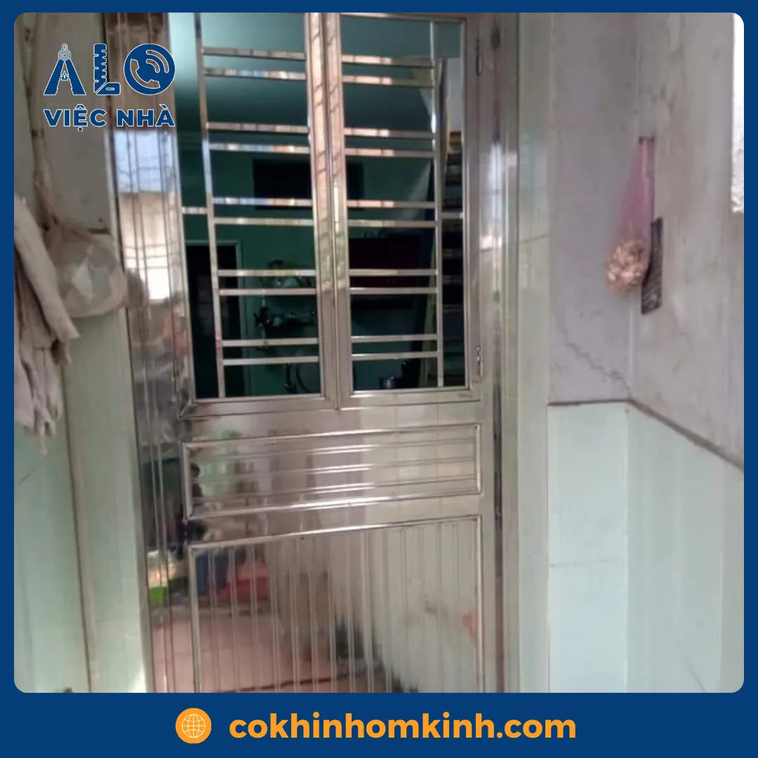 Cửa inox 1 cánh CIN1C2 8 Cửa inox 1 cánh CIN1C2 mẫu 2
