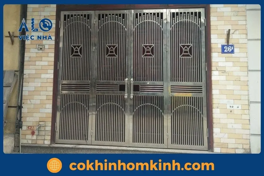 Cấu tạo của cửa inox