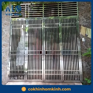 Cửa inox 4 cánh CIN4C1 7 Cửa inox 4 cánh CIN4C1 mẫu 3