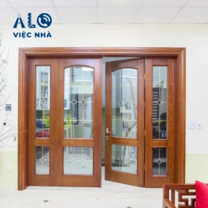 Cửa kính cường lực khung gỗ CKCLKG1 mẫu 1