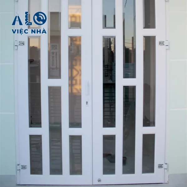 Cửa sắt 2 cánh CS2C2 mẫu 1