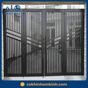Cửa sắt 4 cánh mẫu 3