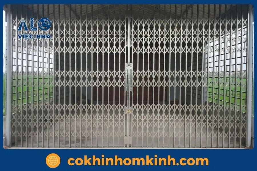 Cửa xếp inox 304 cao cấp – Mẫu đẹp, bền, báo giá xưởng 3 Cửa xếp inox là gì?