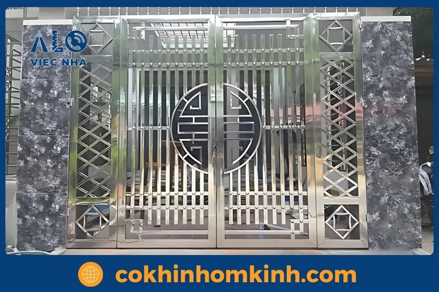 Tại sao, nên chọn Cơ Khí Nhôm Kính thi công cửa inox 304?