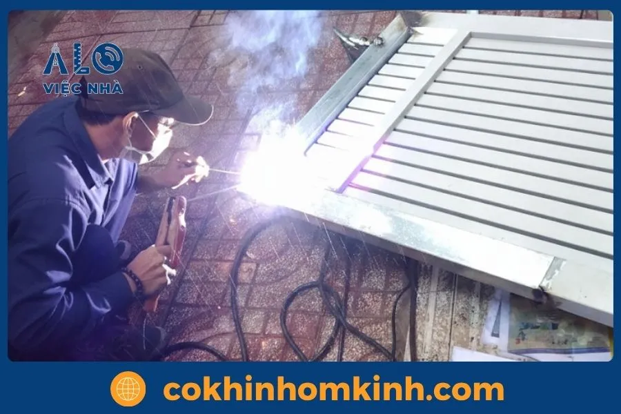 Hàn cửa sắt giá rẻ TPHCM 2 Tại sao cửa sắt bị gãy, hư hỏng?