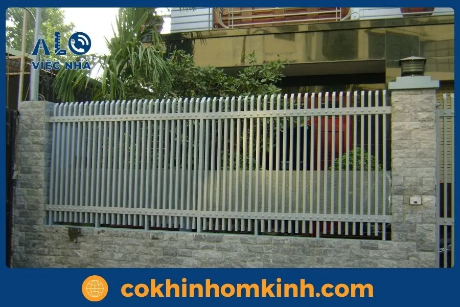 Hàng rào sắt là gì?