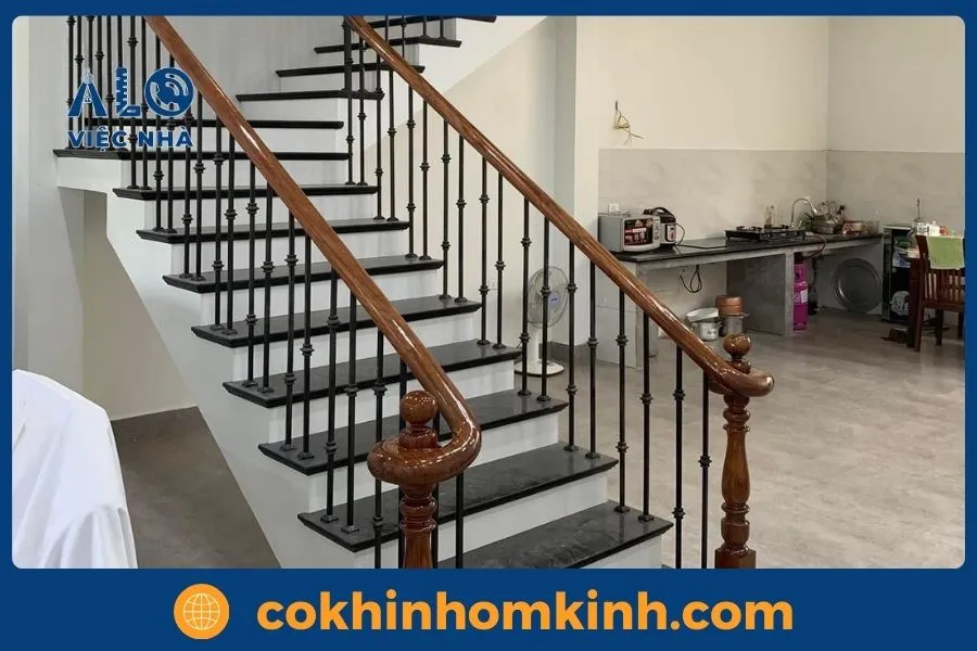 Lan can cầu thang sắt mẫu 7