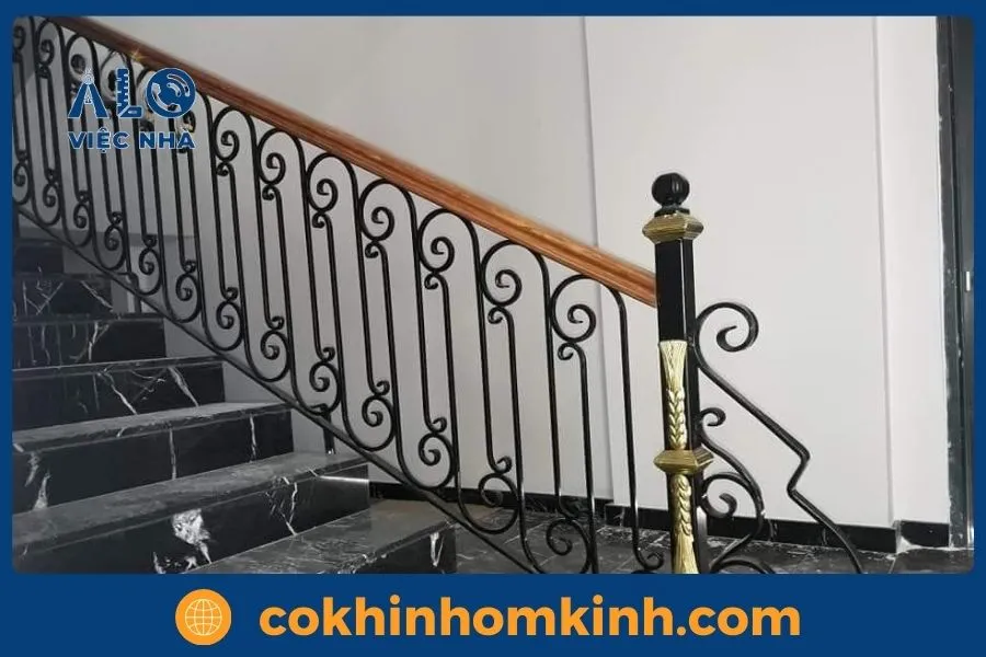 Lan can cầu thang sắt mẫu 8