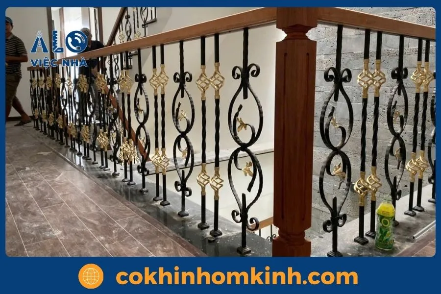 Lan can cầu thang sắt mẫu 2