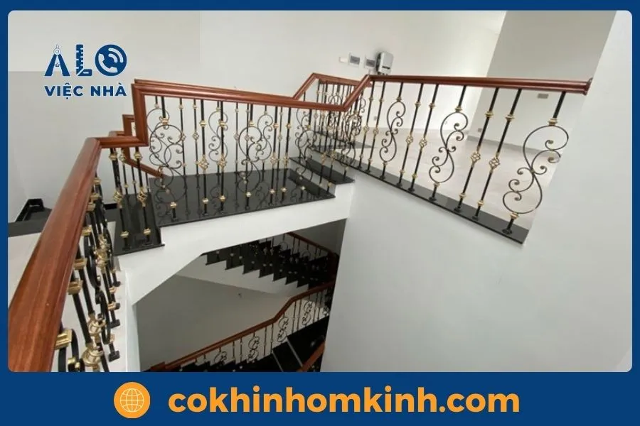 Lan can cầu thang sắt mẫu 4