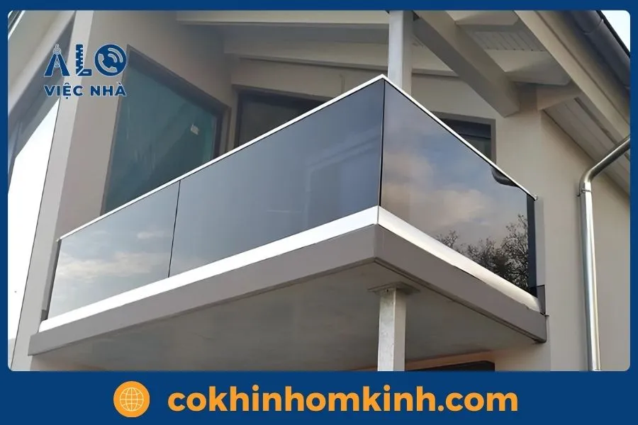 Cấu tạo của lan can kính cường lực