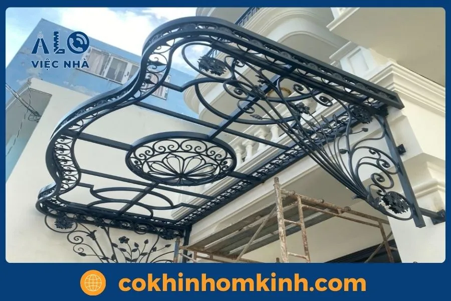 Quy trình thi công Mái che kính cường lực – Cơ Khí Nhôm Kính