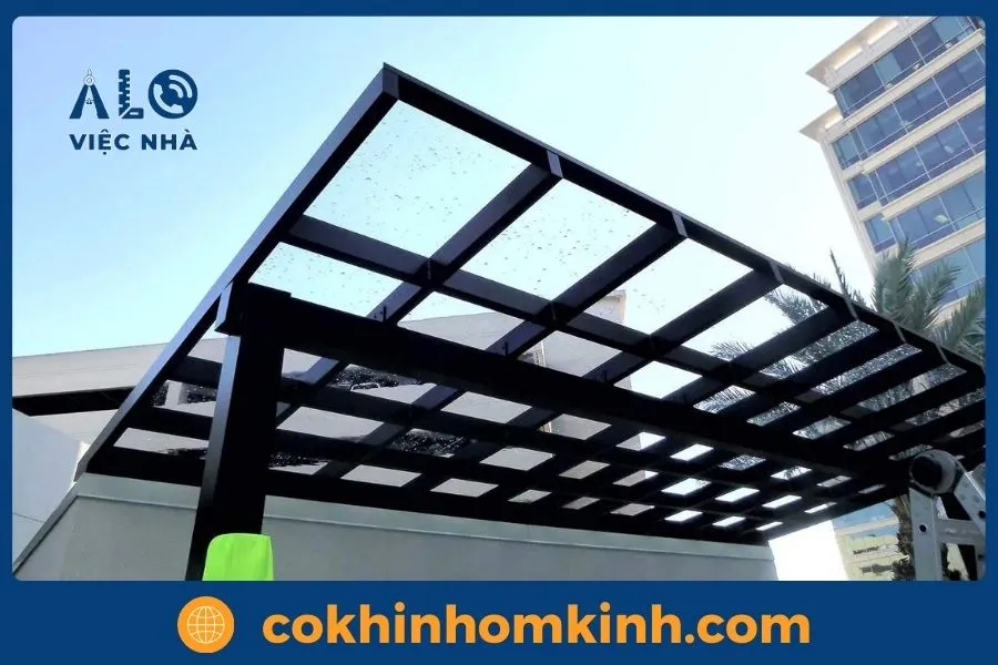 Công ty thi công mái che poly uy tín, giá rẻ nhất hiện nay