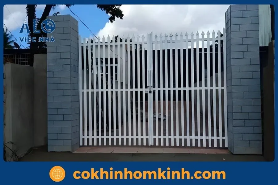 99+ Mẫu cửa cổng sắt 2 cánh đẹp đơn giản 2 Cửa cổng sắt 2 cánh là gì?