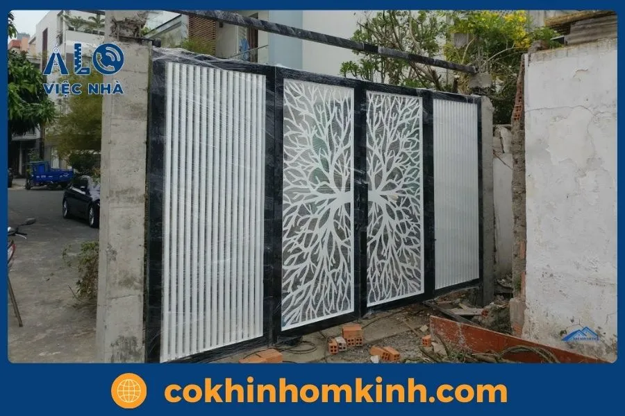 99 Mẫu cửa cổng sắt 4 cánh đẹp đơn giản 1 Mẫu cửa cổng sắt 4 cánh đẹp đơn giản