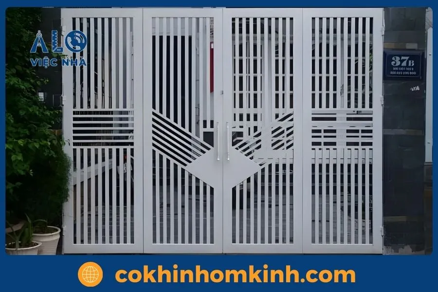 75+ Mẫu Cửa Sắt hộp 4 Cánh Đẹp, Sang Trọng 2 Các mẫu cửa sắt hộp 4 cánh phổ biến hiện nay