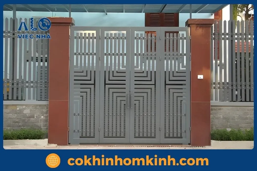 75+ Mẫu Cửa Sắt hộp 4 Cánh Đẹp, Sang Trọng 10 Cửa sắt hộp 4 cánh mẫu 7