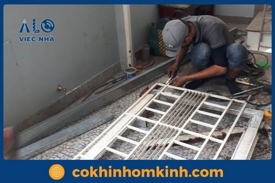 Quy trình sửa cửa sắt tại Cơ Khí Nhôm Kính
