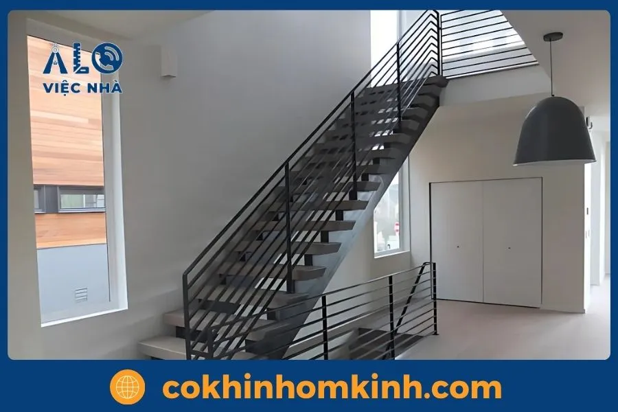 An toàn lao động khi làm cầu thang sắt