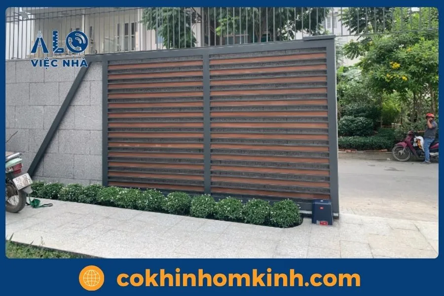 Cửa cổng lùa sắt hộp có mấy loại?