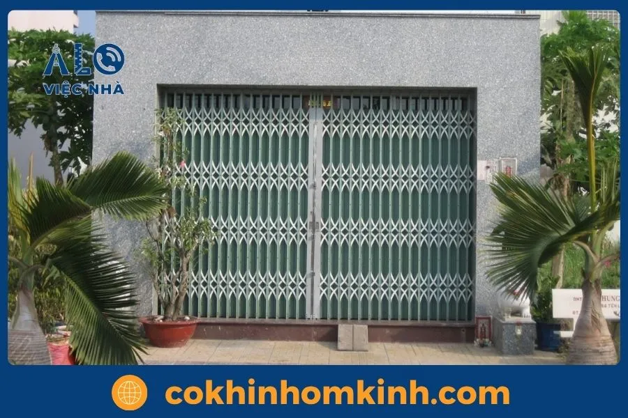 Dịch vụ thi công cửa sắt kéo uy tín tại TP.HCM & Các tỉnh lân cận 4 Tiêu chí lựa chọn đơn vị thi công cửa sắt kéo