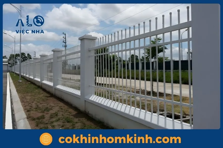 Hàng rào sắt hộp mạ kẽm mẫu 1