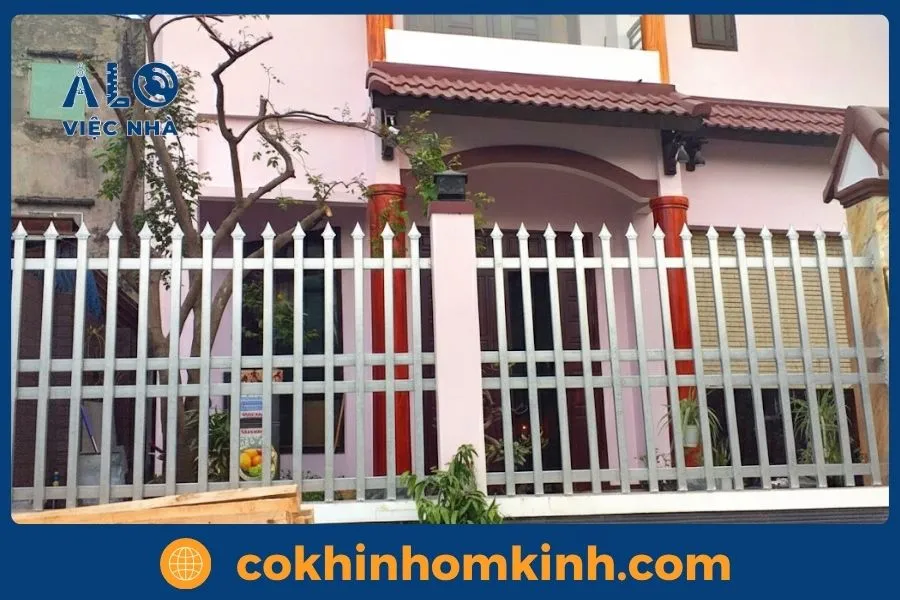 Hàng rào sắt hộp mạ kẽm mẫu 2