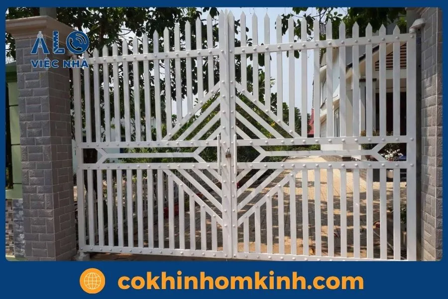 Những Màu Sơn Cửa Sắt Đẹp, Hiện Đại & Hợp Phong Thủy 3 Nhóm màu Trung tính – Tinh tế và không bao giờ lỗi mốt