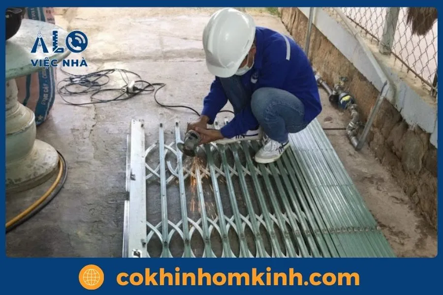 Dịch vụ Sửa Cửa Kéo tại Tphcm THỢ 6 NĂM KINH NGHIỆM 10 Quy trình sửa cửa kéo chuyên nghiệp tại Alo Việc Nhà