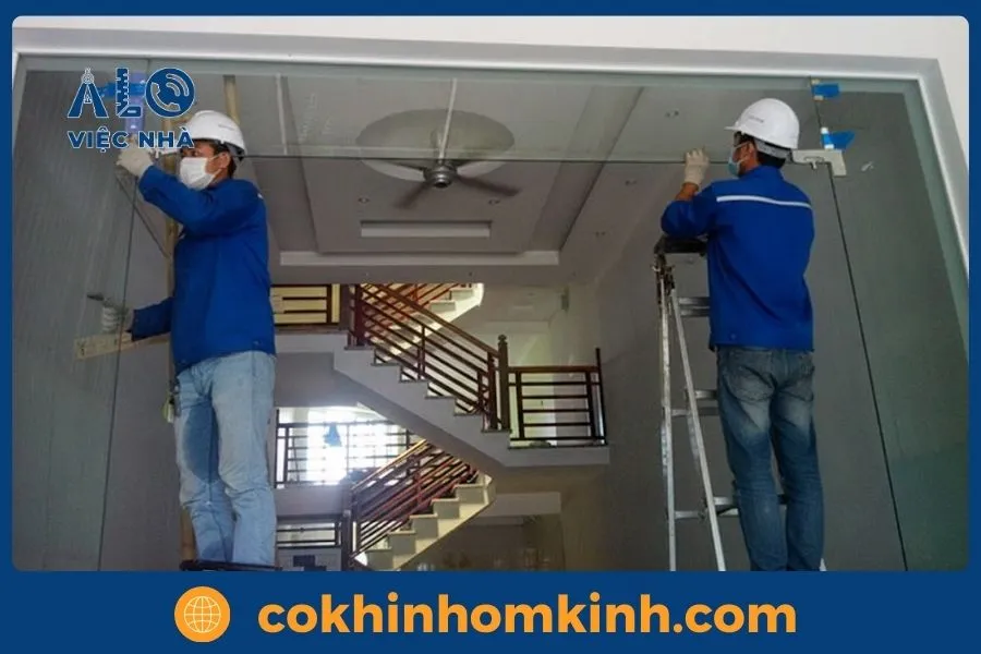 Dịch vụ lắp đặt cửa nhôm kính tại Tphcm GIÁ TỐT 4 Quy trình thi công lắp đặt cửa nhôm kính của Alo Việc Nhà