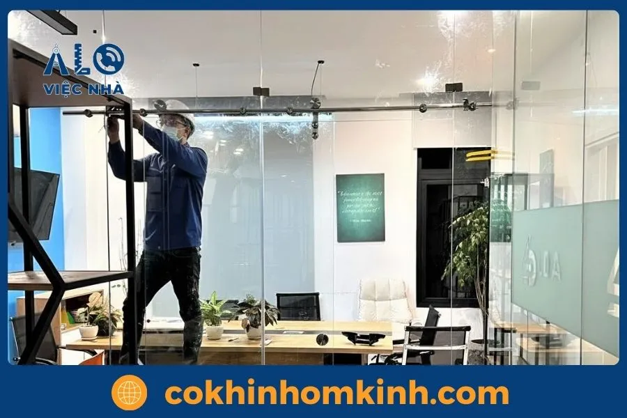 Dịch vụ lắp đặt cửa nhôm kính tại Tphcm GIÁ TỐT 5 Lợi ích khi thuê đơn vị thi công lắp đặt cửa nhôm kính