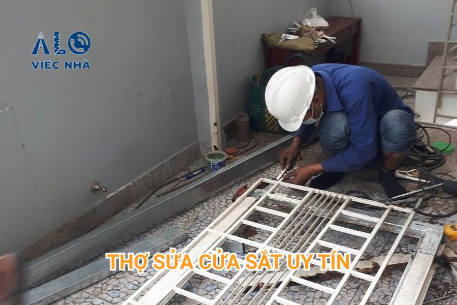 Dịch vụ sửa cửa sắt uy tín, chuyên nghiệp tại Thành Phố Hồ Chí Minh